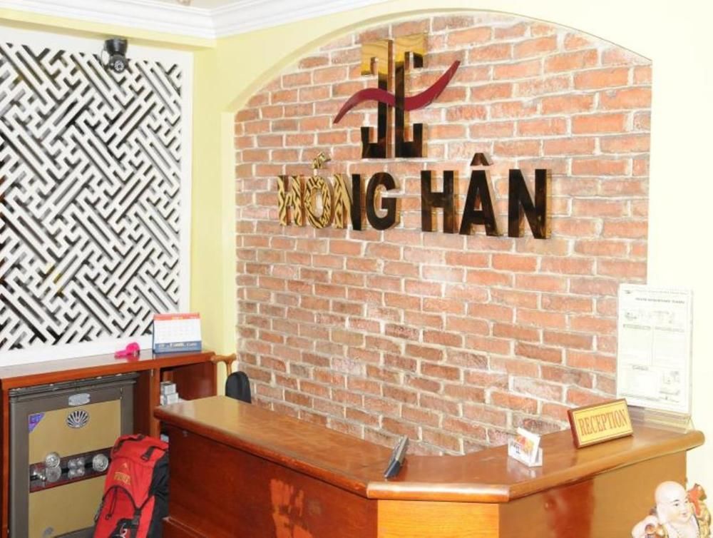 Khách sạn Hong